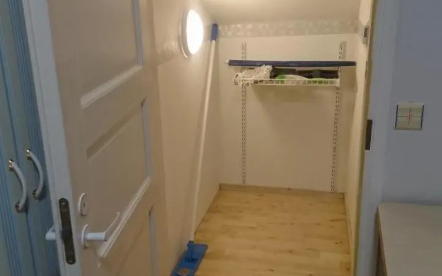 Arctic River Apartment