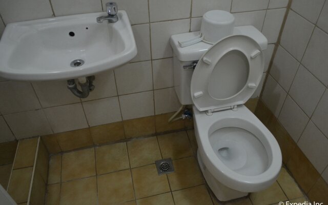 Tagaytay Country Hotel