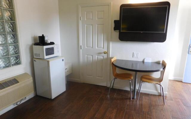 Fisherman's Cove Inn