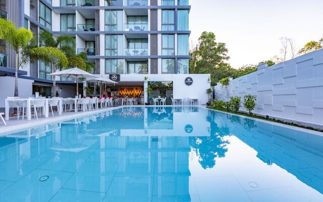 Oceanstone Phuket by Holy Cow 604