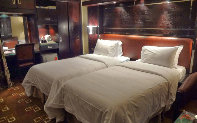 Al Seteen Palace Hotel