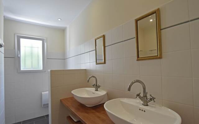 Charming Villa in Escales With Jacuzzi