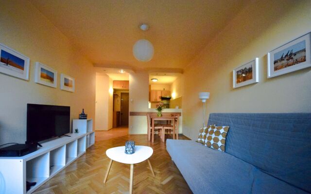 Jana Pawla Apartment for 4 (A12)