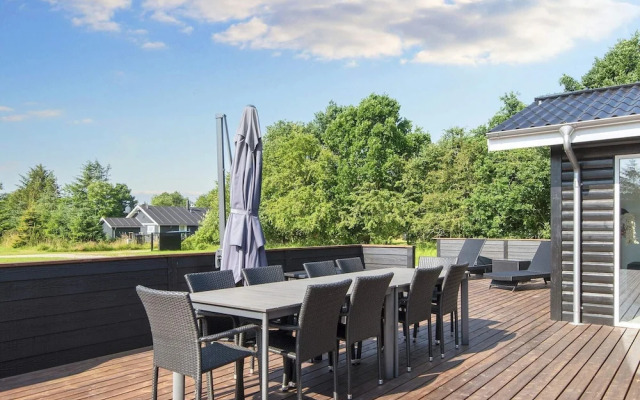 8 Person Holiday Home in Vemb