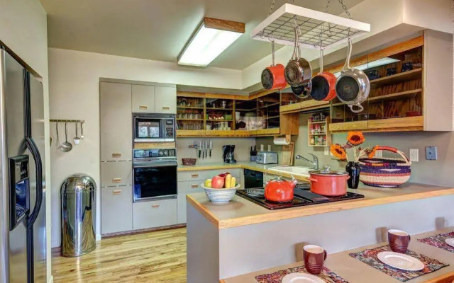 Lowell Avenue Apartment By Alpine Ski Properties