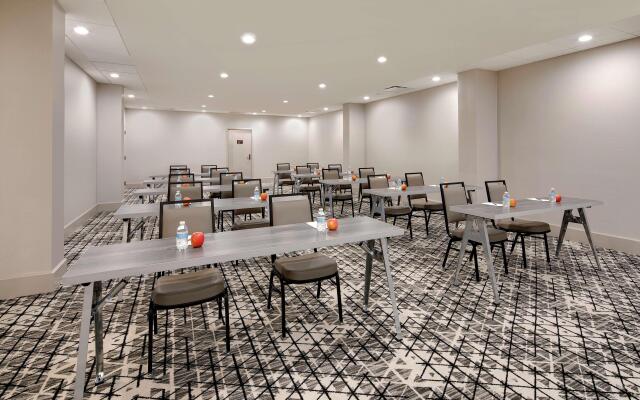 Embassy Suites by Hilton Atlanta Perimeter Center