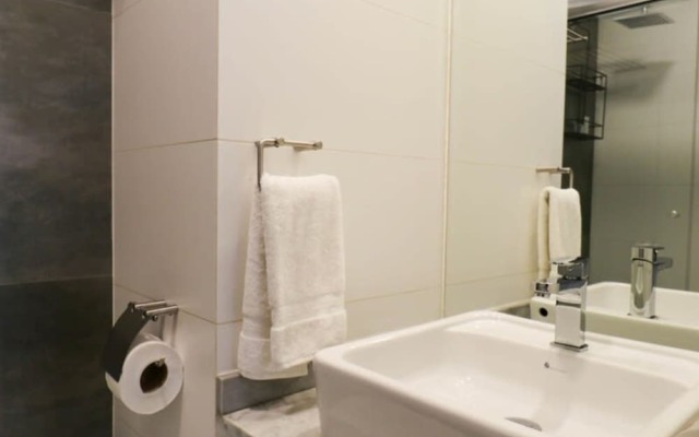 w Contemporary 1BR Near Central Restaurante