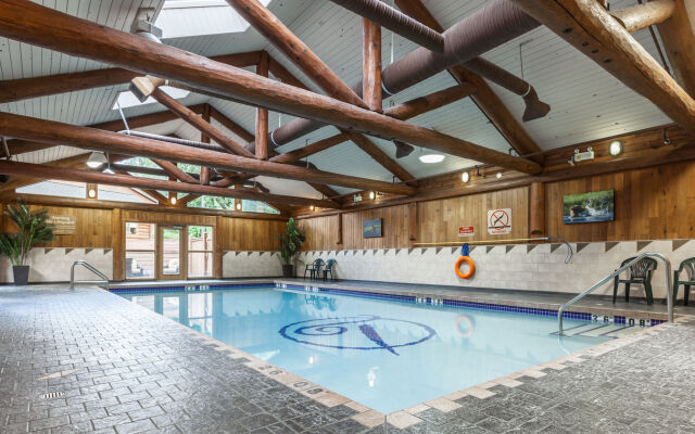 Tigh-Na-Mara Seaside Spa Resort