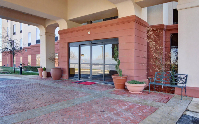 Hampton Inn & Suites Lawton