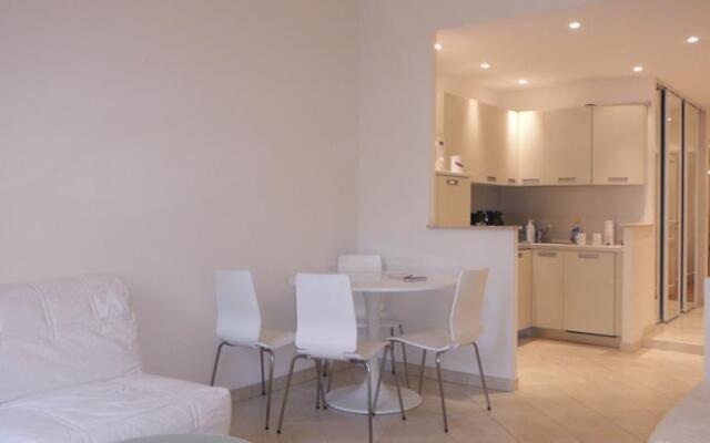 Riviera Guiglia White