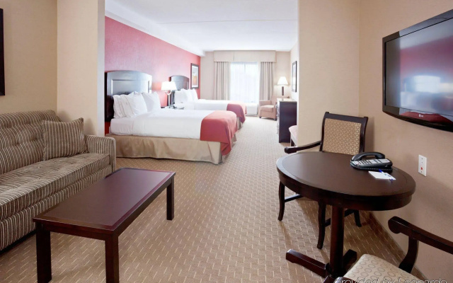 Holiday Inn Express & Suites Woodstock South by IHG