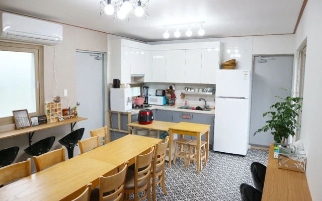 Jeju Pureunseom Guest House