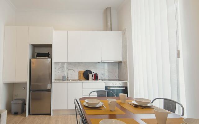 Vibrant Porto Apartments-Heroismo Metro