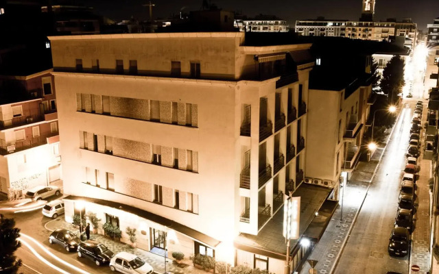 Phi Hotel Ambra