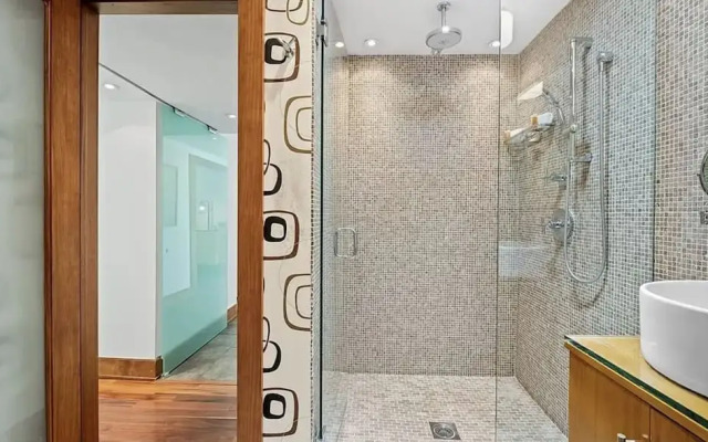 Wilton Manors Stunning Gated Oasis