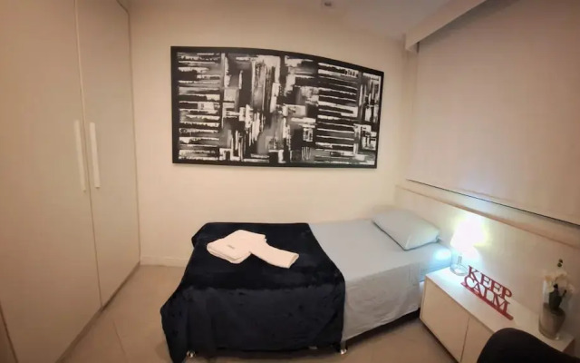Ap em Niterói com Varanda e Garagem