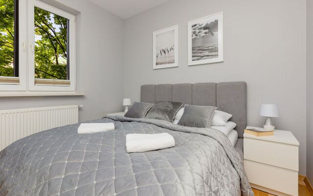 Jana Brożka Apartment Warsaw by Renters