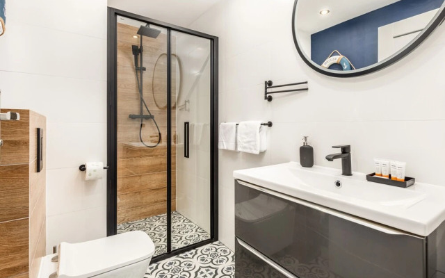 Pearl Marina Studio by Renters