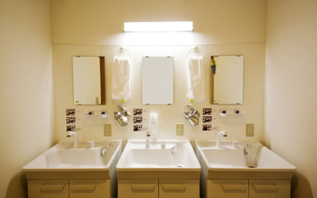 add chaganju - Hostel