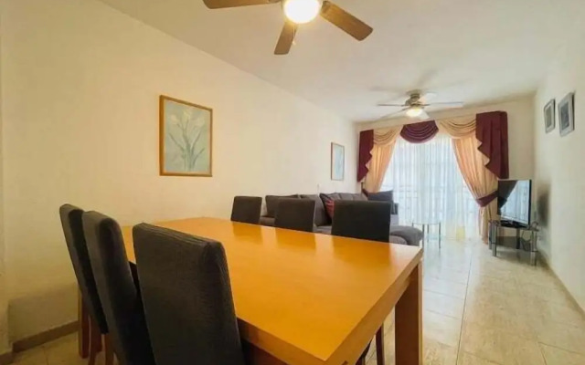 Family Apartment 3BR Communal Pool Kids Park