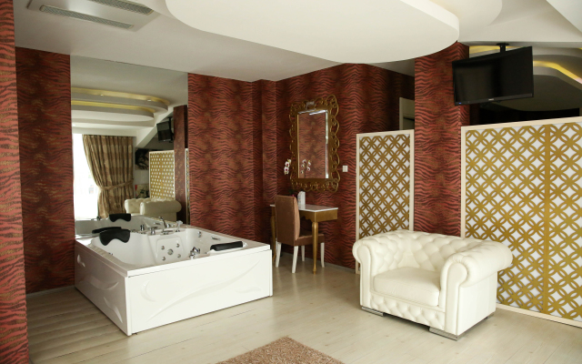 MOX Hotel