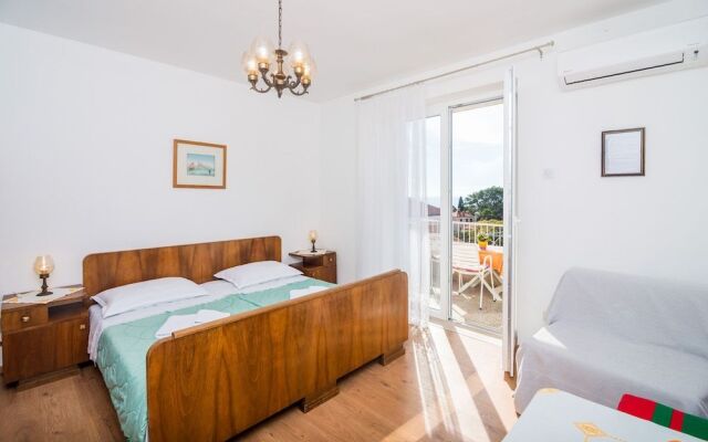 Apartment Zana