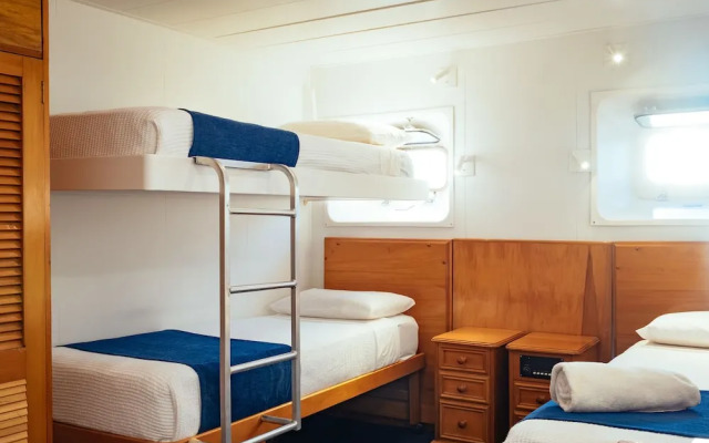 Captain Cruises Fiji, Fiji Cruise line - All inclusive & Departs most