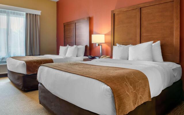 Comfort Suites Louisville Airport