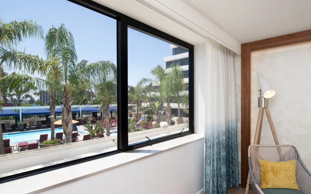Renaissance Newport Beach Hotel