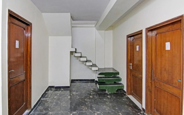 OYO Flagship 70019 Hotel Royal Inn