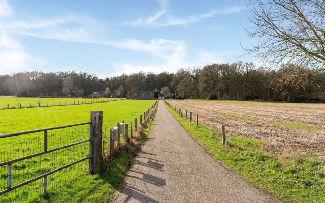 Comfortable Holiday Home in Hellendoorn with Terrace