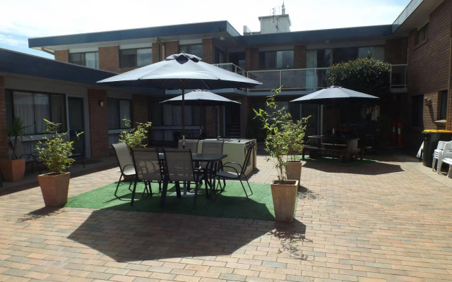 Surfside Holiday Apartments