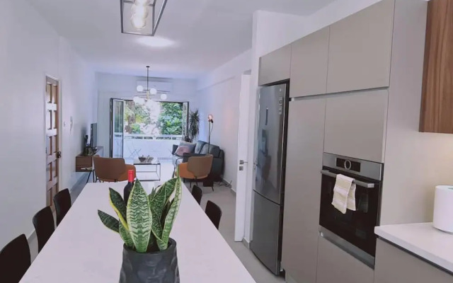 97 LIM - Stay Vital Elegance Apartment