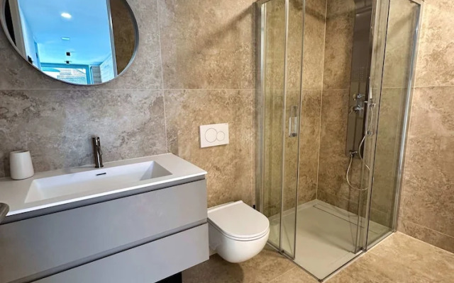 Garden Residence - Premium Downtown Apartment