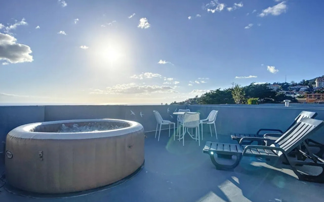 The Sunny Apartment by Atlantic Holiday