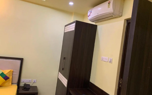 Hotel Janki International