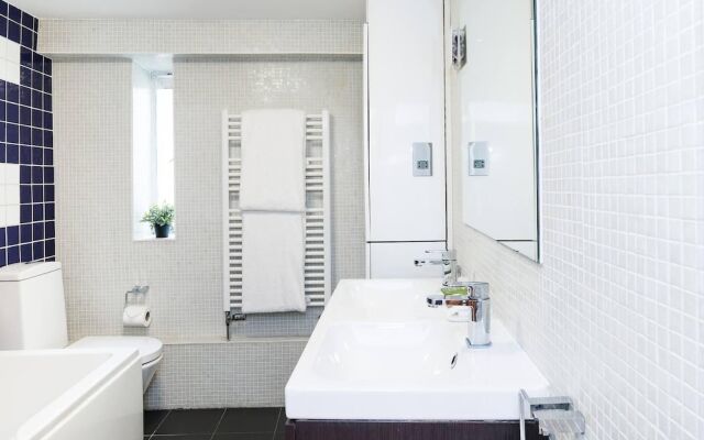 Wonderful 2BR Duplex Flat in Kennington