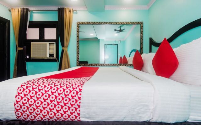 Oyo 13675 Hotel Elegant