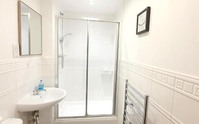 MELTON COURT APARTMENTS 2x 2bed2bath