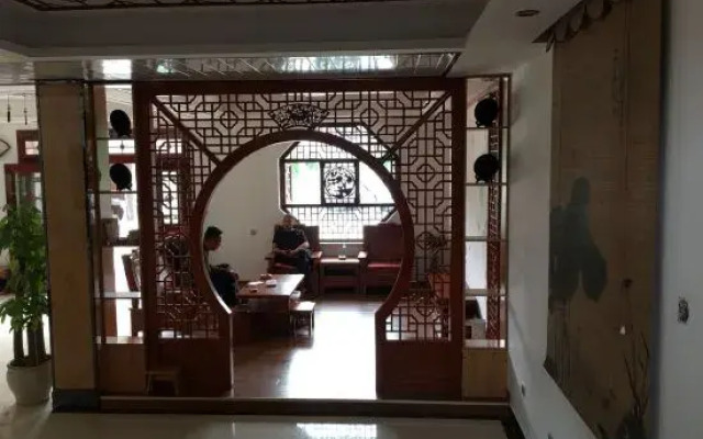 Ningguo Impression Hongcun Inn (Chujiatan Branch)