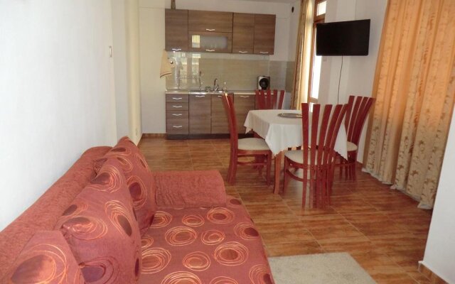 Guest House Petrovi