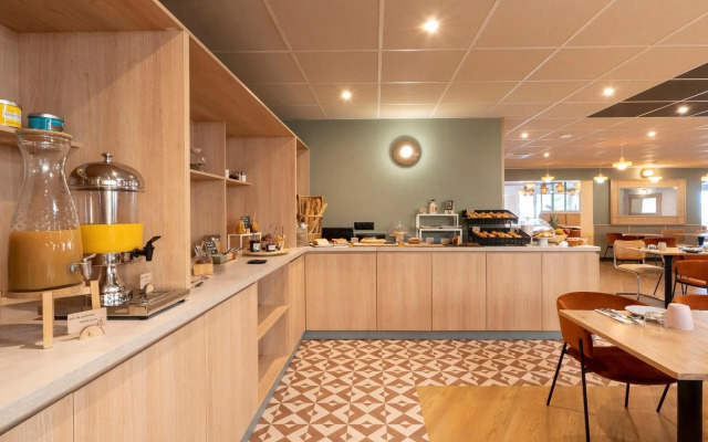 Sure Hotel by Best Western Caen Mémorial