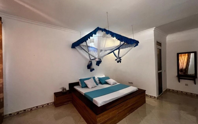 Balungi Bungalow & Restaurant