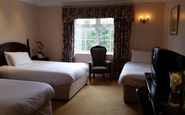 Twin Trees Hotel