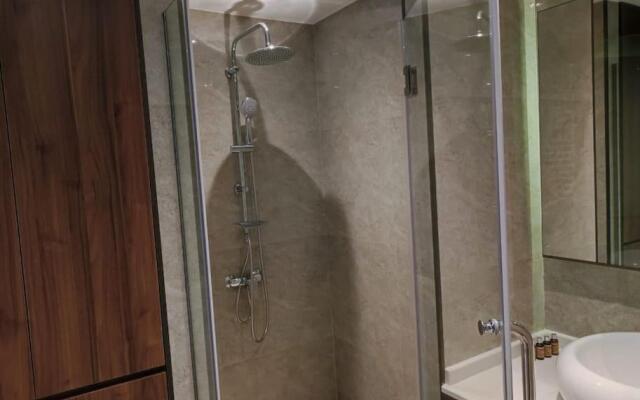 Leo Group BEST STUDIO 2309 Alliance Palace