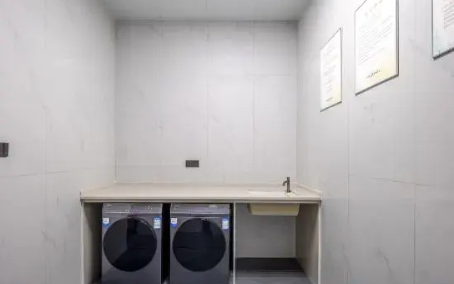 CHEERMAY Hotel (Tunchang Zhengfu Pedestrian Street)