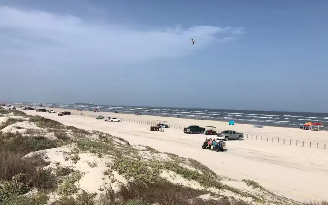 Cristy's Crab Shack @ Sunrise Villas