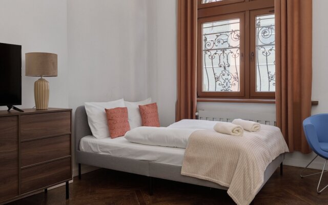 Apartment Sw. Antoniego by Renters