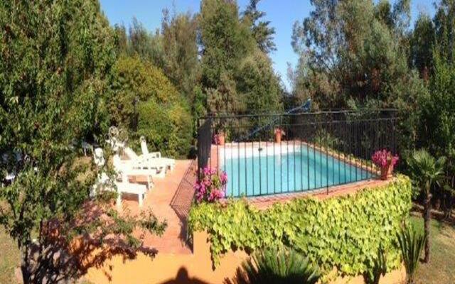 Splendid Holiday Home in Frejus With Swimming Pool