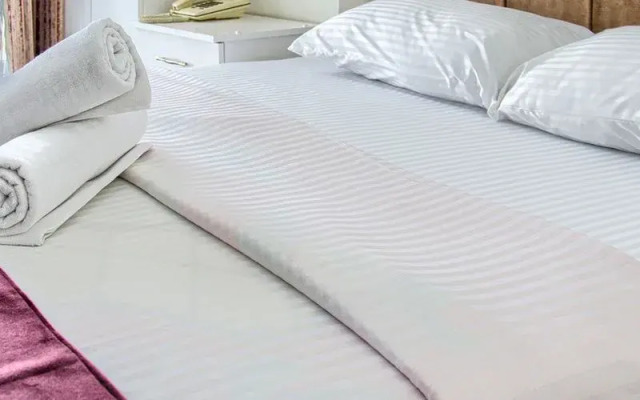 Yeniciftlik Otel